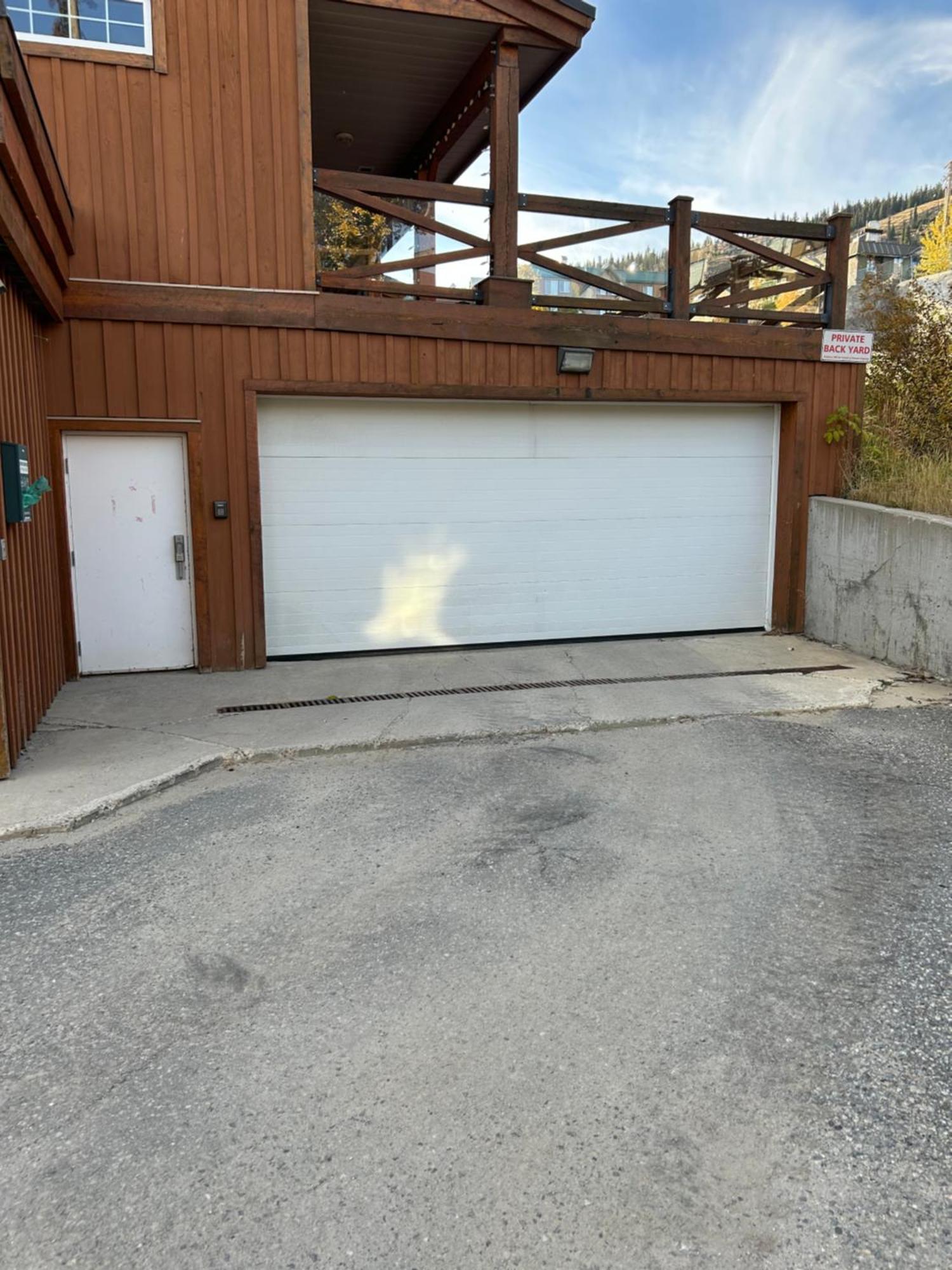 3 Bedroom 3 Bath Ski In Ski Out With Private Hot Tub Big White Exterior foto
